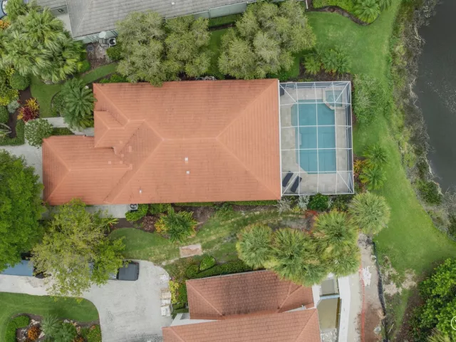 3-bedroom home for sale in West Palm Beach - 8170 Bob-O-Link Drive - MondialRealty