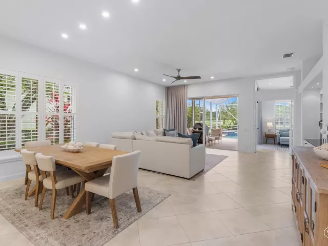 3-bedroom home for sale in West Palm Beach - 8170 Bob-O-Link Drive - MondialRealty