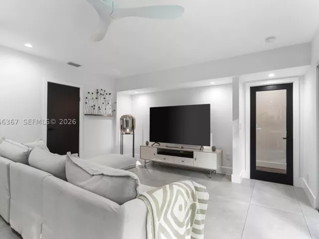 3-bedroom home for sale in Biscayne Park - 11400 Griffing Blvd - MondialRealty