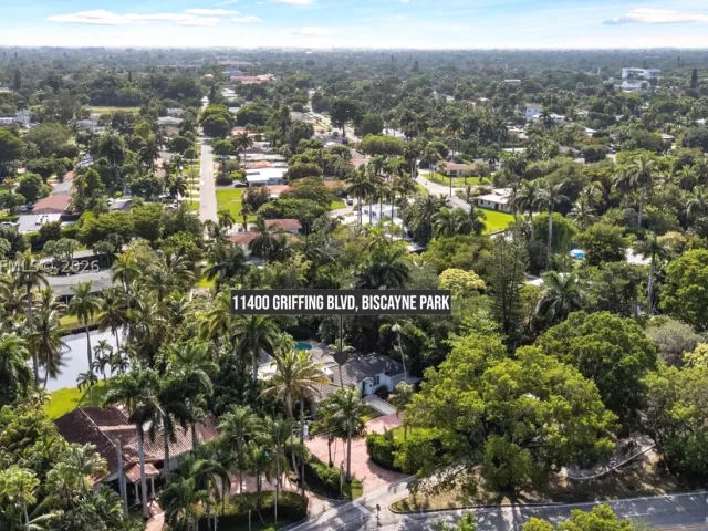 3-bedroom home for sale in Biscayne Park - 11400 Griffing Blvd - MondialRealty