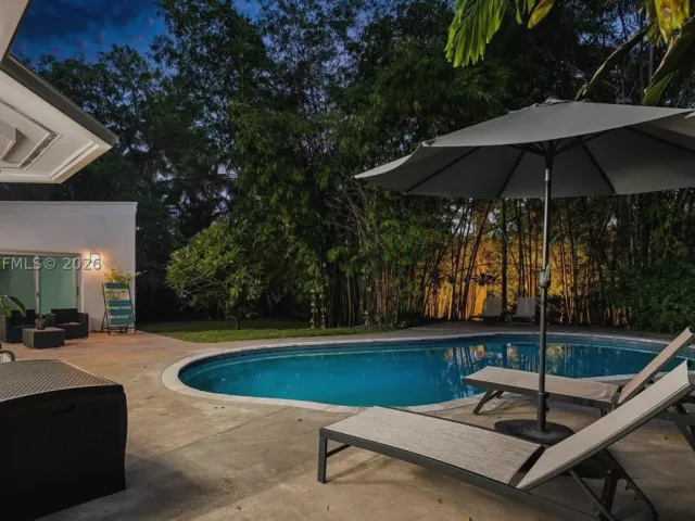3-bedroom home for sale in Biscayne Park - 11400 Griffing Blvd - MondialRealty