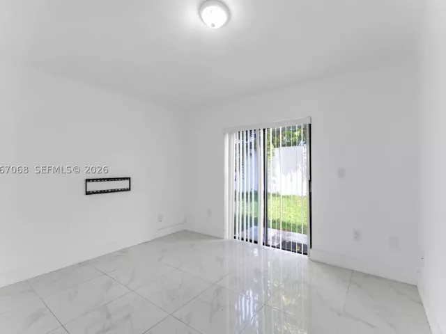 4-bedroom home for sale in Miami - 8246 SW 147th Ct - MondialRealty