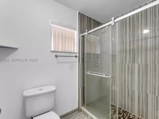 4-bedroom home for sale in Miami - 8246 SW 147th Ct - MondialRealty