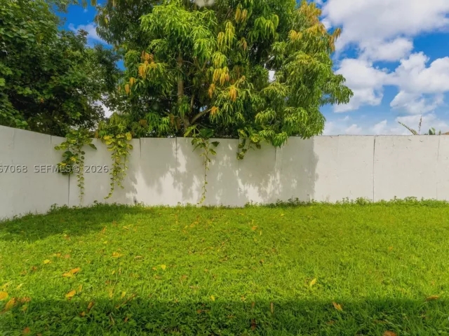 4-bedroom home for sale in Miami - 8246 SW 147th Ct - MondialRealty