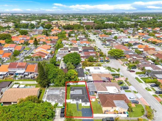 4-bedroom home for sale in Miami - 8246 SW 147th Ct - MondialRealty