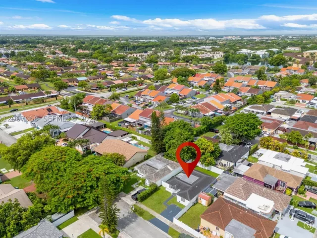 4-bedroom home for sale in Miami - 8246 SW 147th Ct - MondialRealty