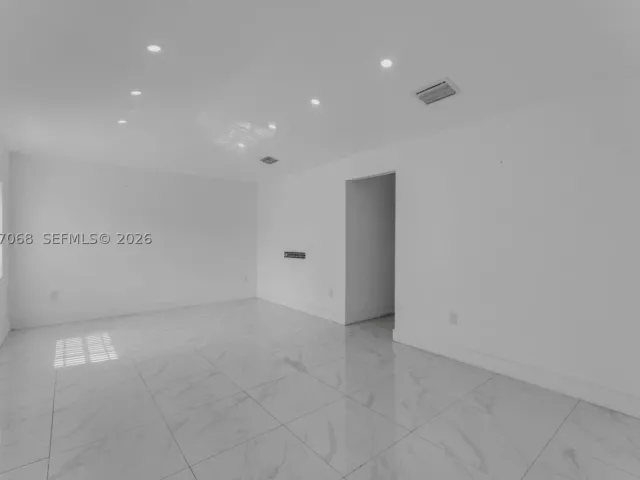 4-bedroom home for sale in Miami - 8246 SW 147th Ct - MondialRealty
