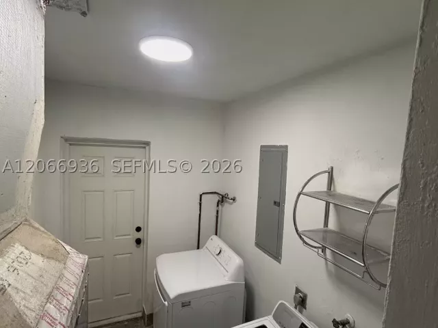 3-bedroom home for rent in North Miami Beach - 1482 NE 175th St NA - MondialRealty