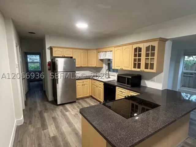 3-bedroom home for rent in North Miami Beach - 1482 NE 175th St NA - MondialRealty