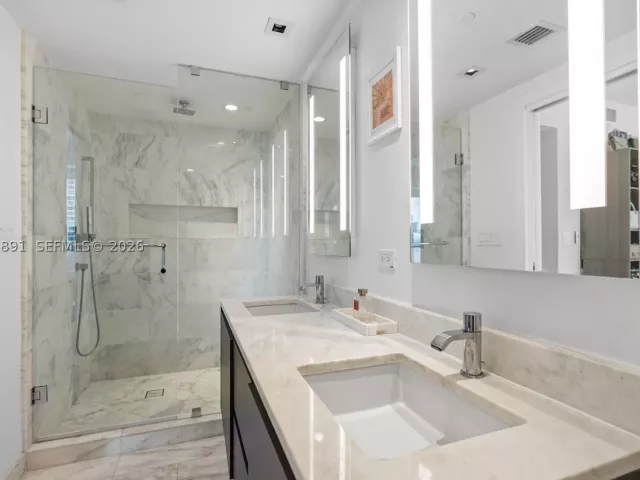 2-bedroom condo for sale in Miami - 1451 Brickell Ave 1103 - MondialRealty