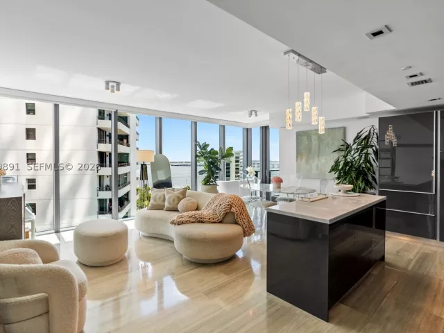 2-bedroom condo for sale in Miami - 1451 Brickell Ave 1103 - MondialRealty