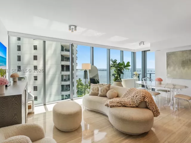 2-bedroom condo for sale in Miami - 1451 Brickell Ave 1103 - MondialRealty