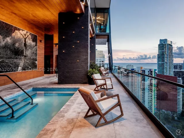 2-bedroom condo for sale in Miami - 1451 Brickell Ave 1103 - MondialRealty