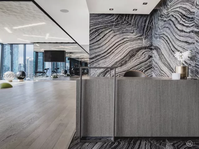 2-bedroom condo for sale in Miami - 1451 Brickell Ave 1103 - MondialRealty