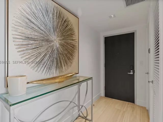 2-bedroom condo for sale in Miami - 1451 Brickell Ave 1103 - MondialRealty