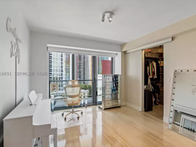 2-bedroom condo for sale in Miami - 1451 Brickell Ave 1103 - MondialRealty