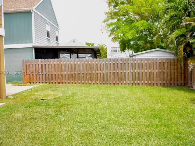 4-bedroom home for rent in Miami - 11759 SW 117th Pl - MondialRealty