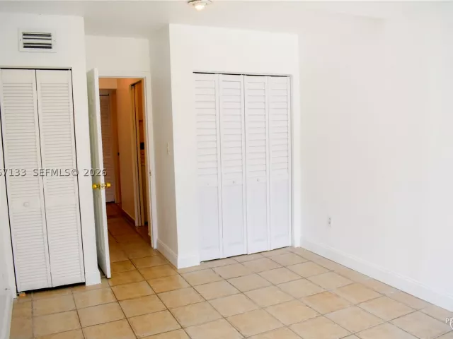 4-bedroom home for rent in Miami - 11759 SW 117th Pl - MondialRealty