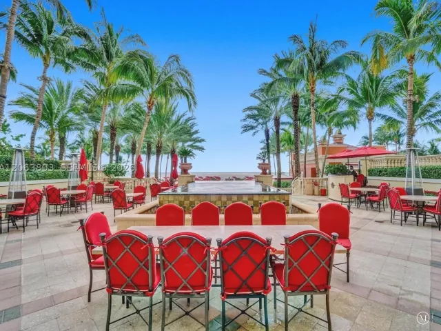 4-bedroom condo for sale in Sunny Isles Beach - 17875 Collins Ave 3206 - MondialRealty