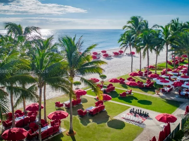 4-bedroom condo for sale in Sunny Isles Beach - 17875 Collins Ave 3206 - MondialRealty