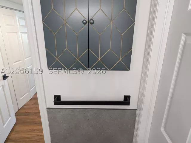 2-bedroom condo for rent in Miami - 1155 Brickell Bay Dr 910 - MondialRealty