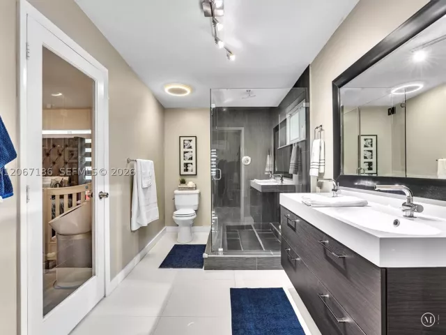 3-bedroom home for sale in Miami - 11911 SW 168th Ter - MondialRealty