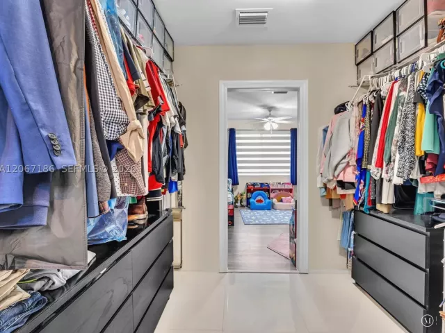 3-bedroom home for sale in Miami - 11911 SW 168th Ter - MondialRealty