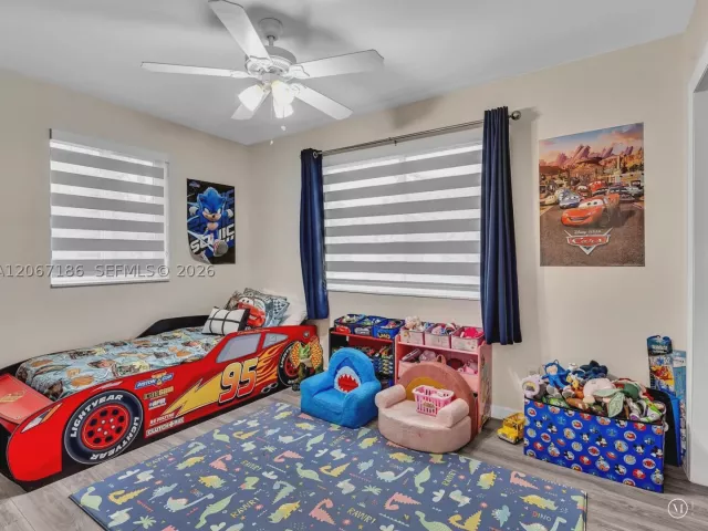 3-bedroom home for sale in Miami - 11911 SW 168th Ter - MondialRealty