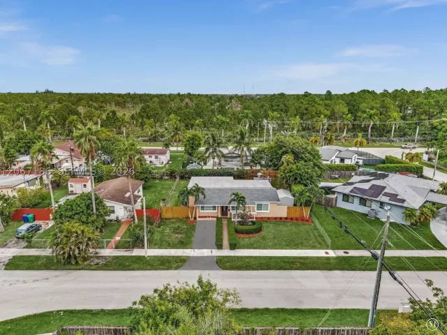 3-bedroom home for sale in Miami - 11911 SW 168th Ter - MondialRealty