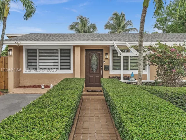 3-bedroom home for sale in Miami - 11911 SW 168th Ter - MondialRealty