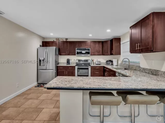 3-bedroom home for sale in Miami - 11911 SW 168th Ter - MondialRealty
