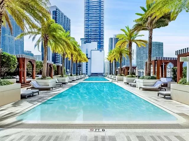 2-bedroom condo for rent in Miami - 801 S Miami Ave 3602 - MondialRealty