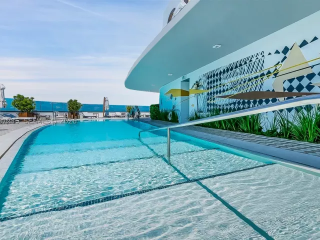 2-bedroom condo for rent in Miami - 801 S Miami Ave 3602 - MondialRealty