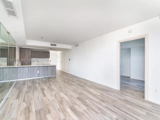 2-bedroom condo for rent in Miami - 801 S Miami Ave 3602 - MondialRealty