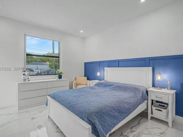 4-bedroom home for rent in Miami - 2320 SW 14th St - MondialRealty