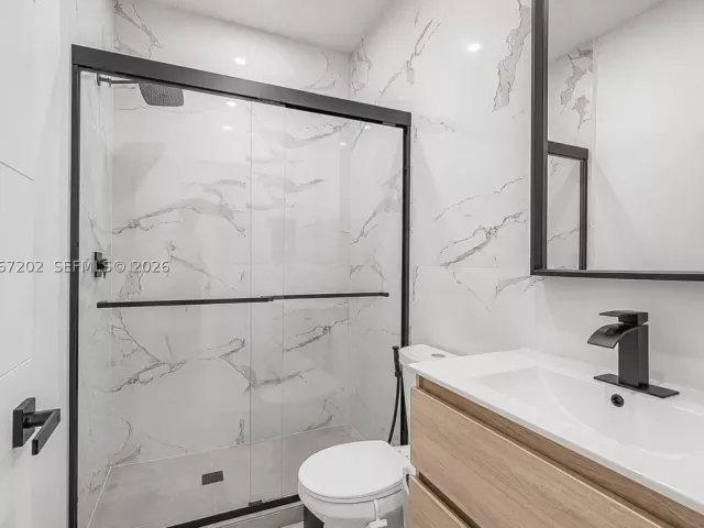 4-bedroom home for rent in Miami - 2320 SW 14th St - MondialRealty