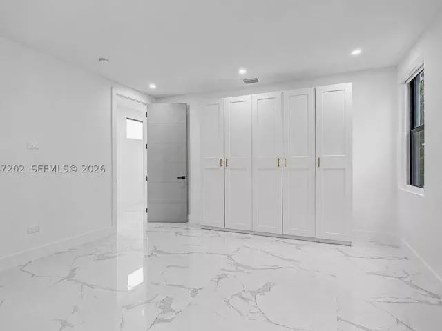 4-bedroom home for rent in Miami - 2320 SW 14th St - MondialRealty