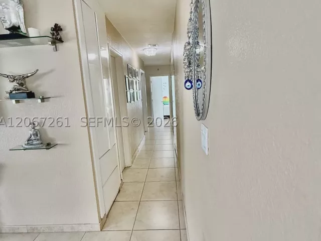 3-bedroom home for rent in Miami - 6202 SW 107th Ave 6202 - MondialRealty
