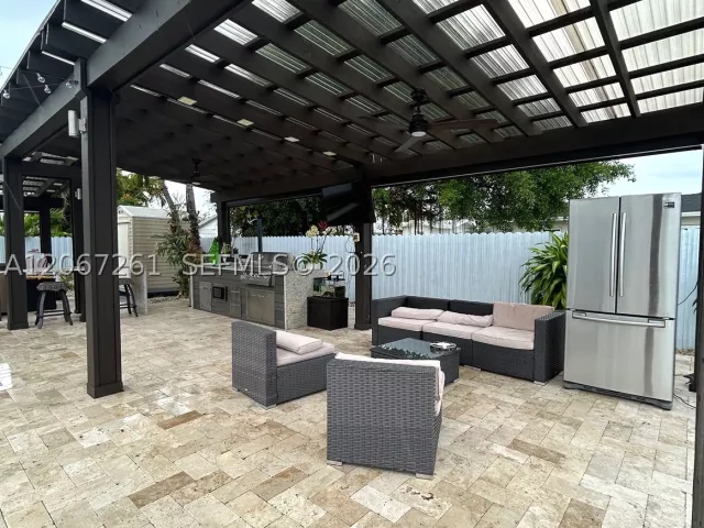 3-bedroom home for rent in Miami - 6202 SW 107th Ave 6202 - MondialRealty