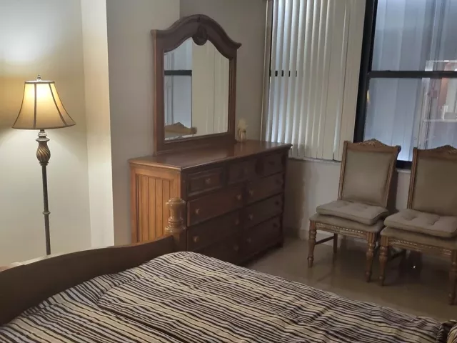 2-bedroom condo for sale in Hollywood - 2401 S OCEAN Drive 1108 - MondialRealty