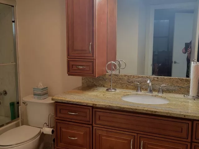 2-bedroom condo for sale in Hollywood - 2401 S OCEAN Drive 1108 - MondialRealty