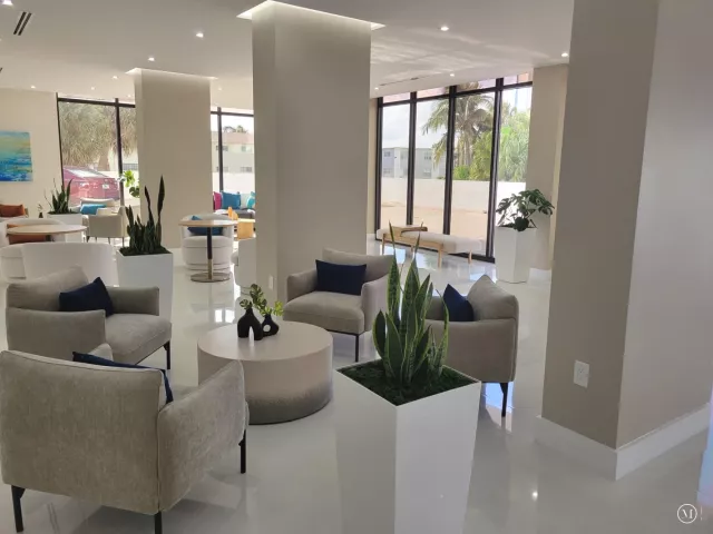 2-bedroom condo for sale in Hollywood - 2401 S OCEAN Drive 1108 - MondialRealty