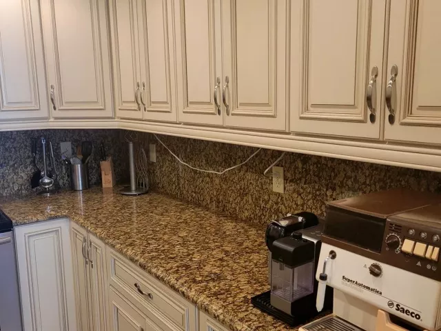 2-bedroom condo for sale in Hollywood - 2401 S OCEAN Drive 1108 - MondialRealty