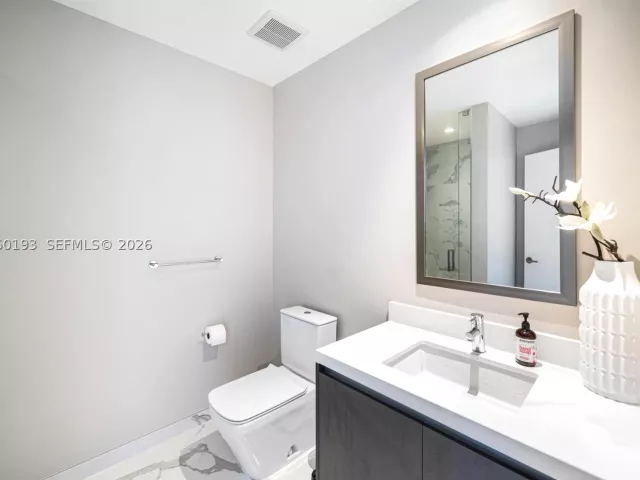 3-bedroom condo for rent in Miami - 851 NE 1st Ave 2911 - MondialRealty