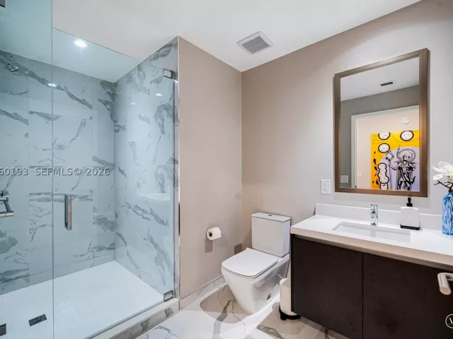3-bedroom condo for rent in Miami - 851 NE 1st Ave 2911 - MondialRealty