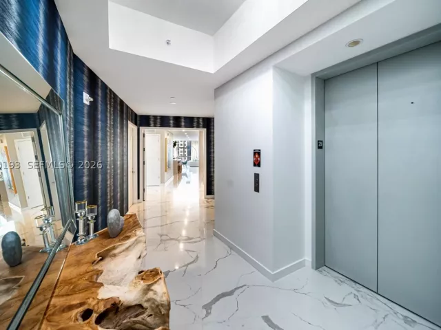 3-bedroom condo for rent in Miami - 851 NE 1st Ave 2911 - MondialRealty