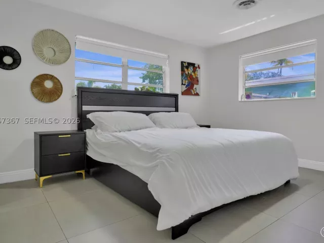 3-bedroom home for rent in Hollywood - 3338 Cleveland St 0 - MondialRealty
