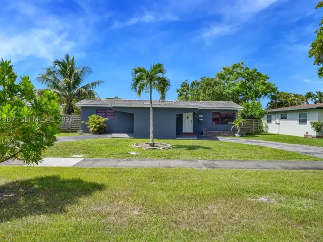 3-bedroom home for rent in Hollywood - 3338 Cleveland St 0 - MondialRealty