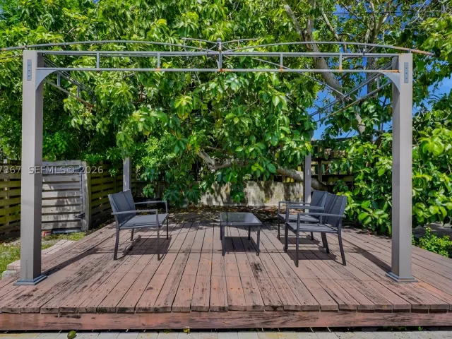 3-bedroom home for rent in Hollywood - 3338 Cleveland St 0 - MondialRealty