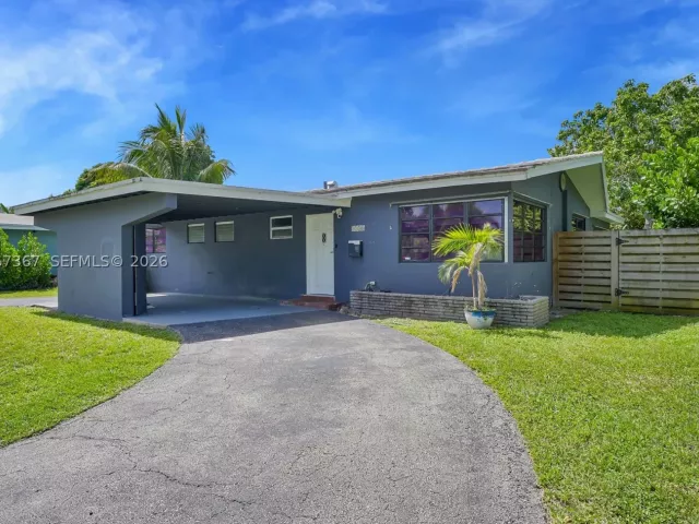 3-bedroom home for rent in Hollywood - 3338 Cleveland St 0 - MondialRealty
